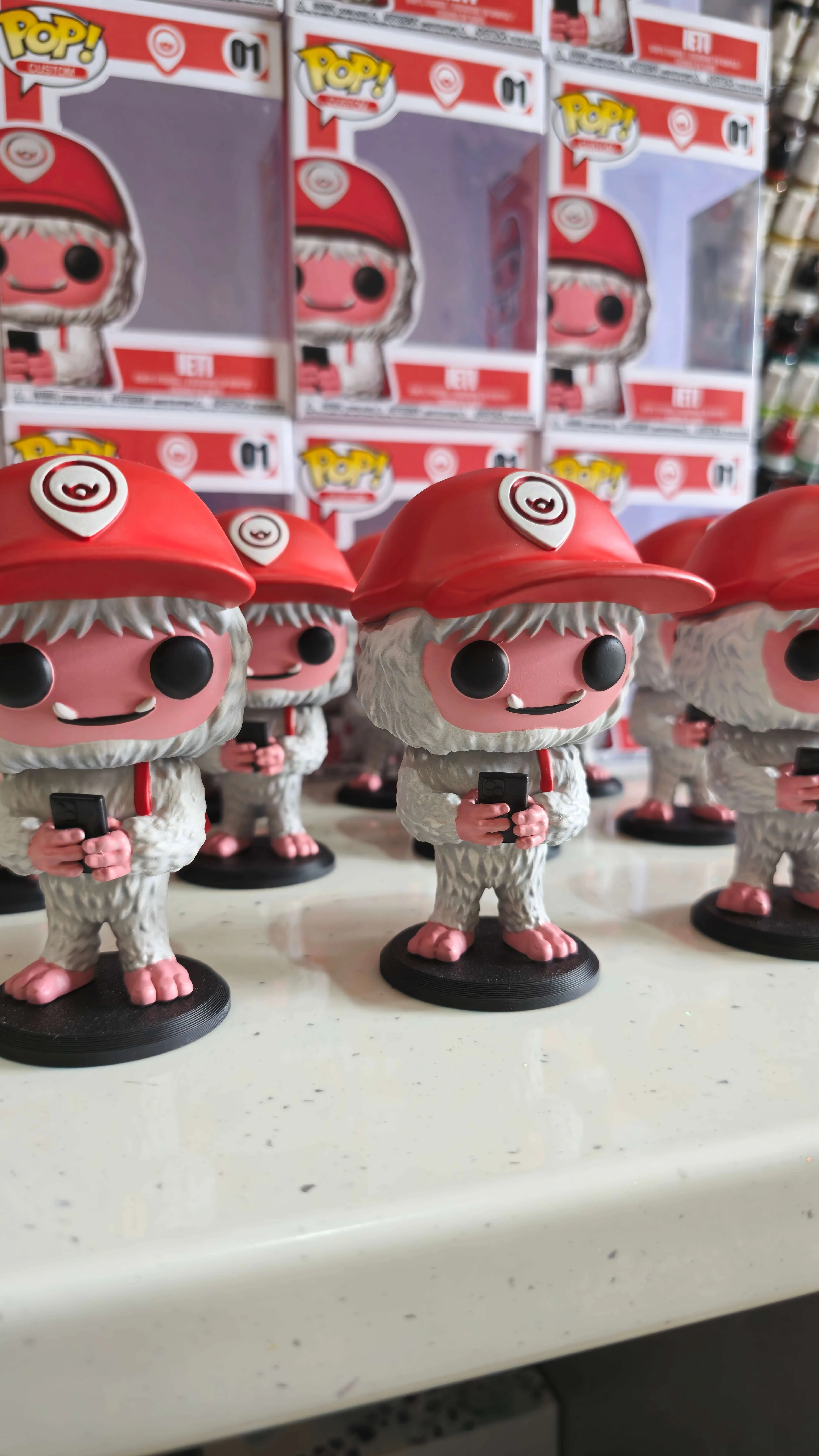 Figuras de la mascota Yeti – Cityxerpa